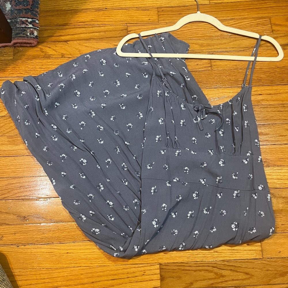 Abercrombie and fitch blue gray floral midi dress